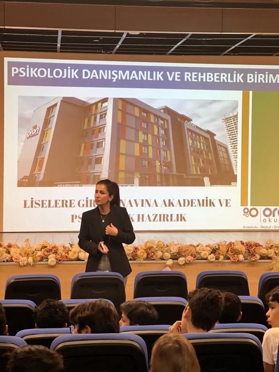 7. sınıf öğrencilerimizle ''LGS Sınavına Akademik ve Psikolojik Hazırlık'' seminerimizi gerçekleştirdik. görseli 2