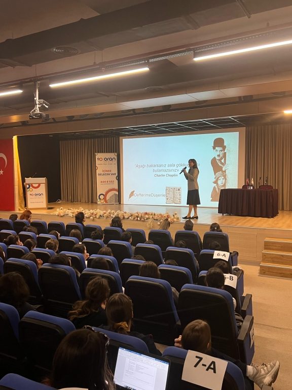 Profesyonel Koç - Eğitmen - Yazar Çiğdem SEZER tarafından ortaokul ve lise öğrencilerimize ‘’Girişimcilik ve İnovasyon Sırlar’’ konulu söyleşi gerçekleştirildi. görseli 15