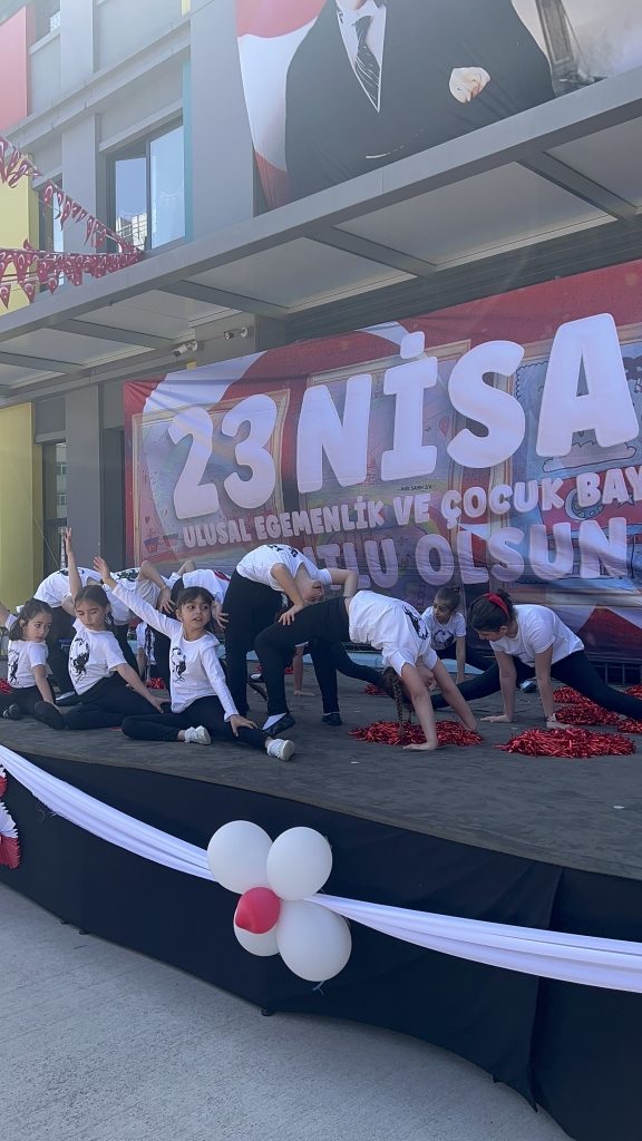 23 Nisan Ulusal Egemenlik ve Çocuk Bayramımızı Coşkuyla Kutladık. görseli 9