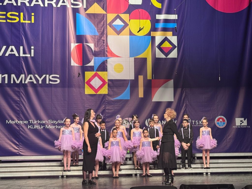 Öğrencilerimiz, Sansev İstanbul Uluslararası Çoksesli Koro Festivali’nin büyülü atmosferinde bir kez daha sahne aldı!