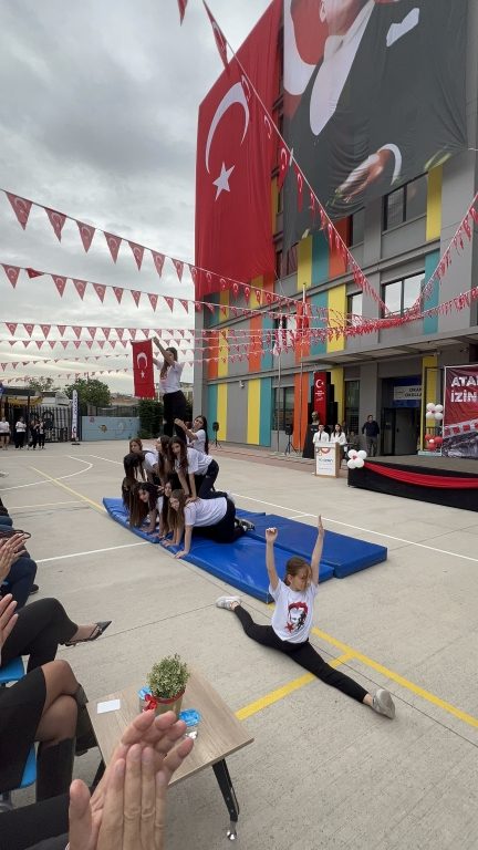 19 Mayıs Atatürk’ü Anma, Gençlik ve Spor Bayramı’mızı Büyük Bir Coşkuyla Kutladık! görseli 14