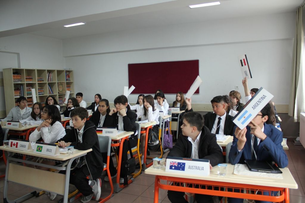 KARTAL JMUN’25’TE ORTAOKULUMUZUN GENÇ ZİHİNLERİ BARIŞ İÇİN BULUŞTU! görseli 5