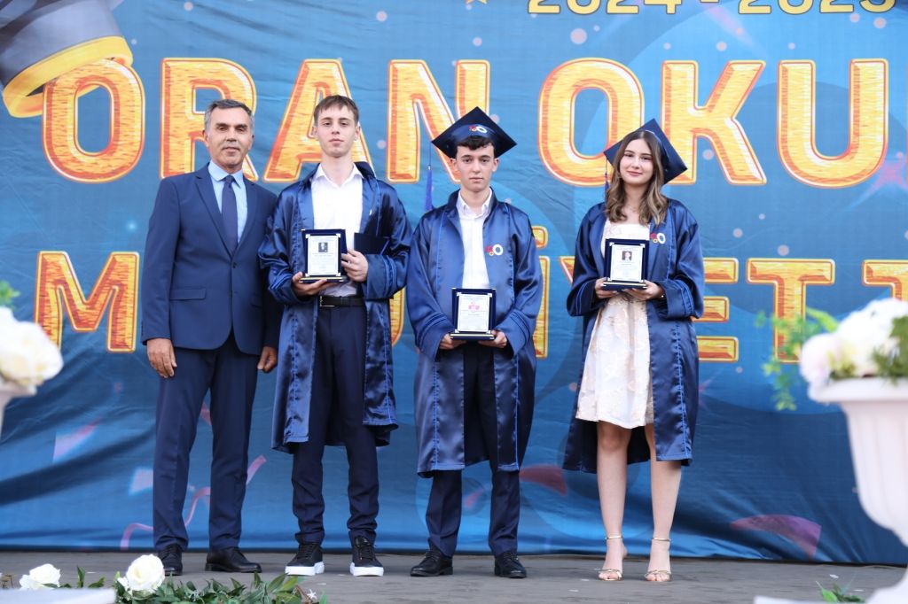 2024-2025 Ortaokul Liseye Geçiş ve Anadolu Lisesi Mezuniyet Törenimizi coşku ve gururla gerçekleştirdik. görseli 11