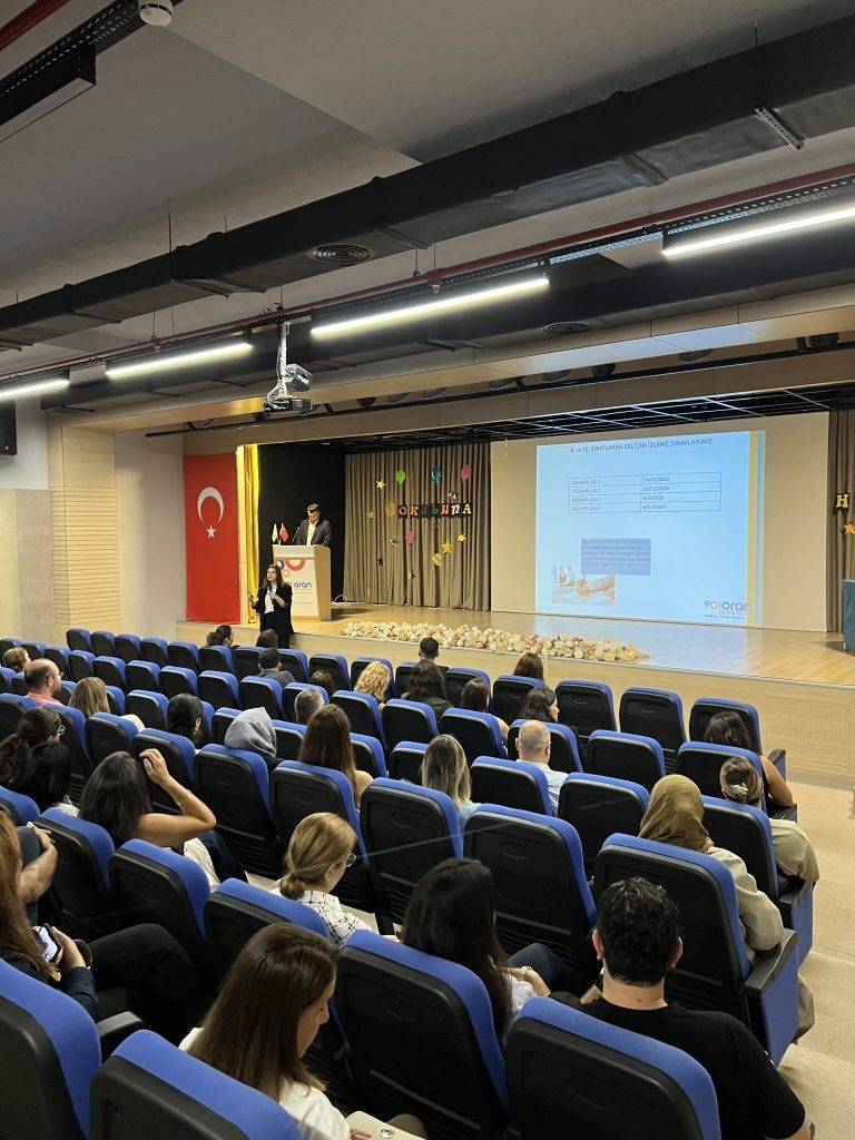 2025-2026 eğitim öğretim yılı ilkokul, ortaokul ve lise kademelerimizin, akademik, idari  işleyiş, yenilikçi uygulamalar, öğrenci başarısını yükseltme içerikli veli bilgilendirme ve öğretmen veli tanışma  toplantılarımızı gerçekleştirdik. görseli 8