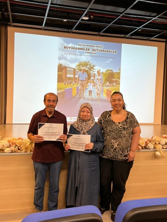Okulumuzda kalplerimize dokunan ''Torunlar ile Büyükanne - Büyükbabalar Arasında Etkili İletişim'' semineri gerçekleştirdik. görseli 17