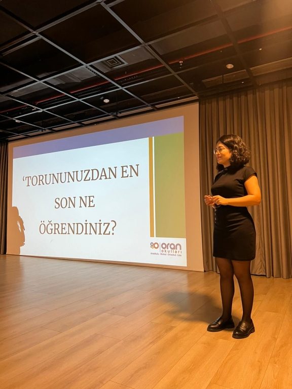 Okulumuzda kalplerimize dokunan ''Torunlar ile Büyükanne - Büyükbabalar Arasında Etkili İletişim'' semineri gerçekleştirdik. görseli 1