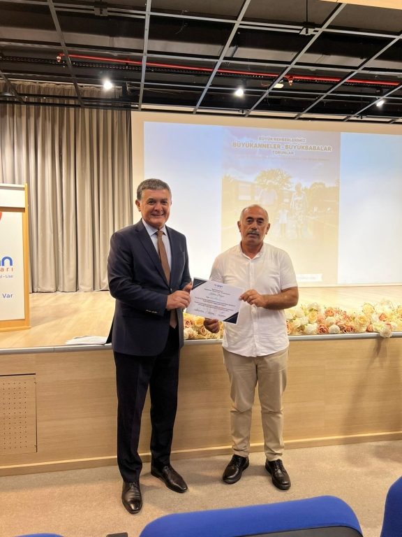Okulumuzda kalplerimize dokunan ''Torunlar ile Büyükanne - Büyükbabalar Arasında Etkili İletişim'' semineri gerçekleştirdik. görseli 6