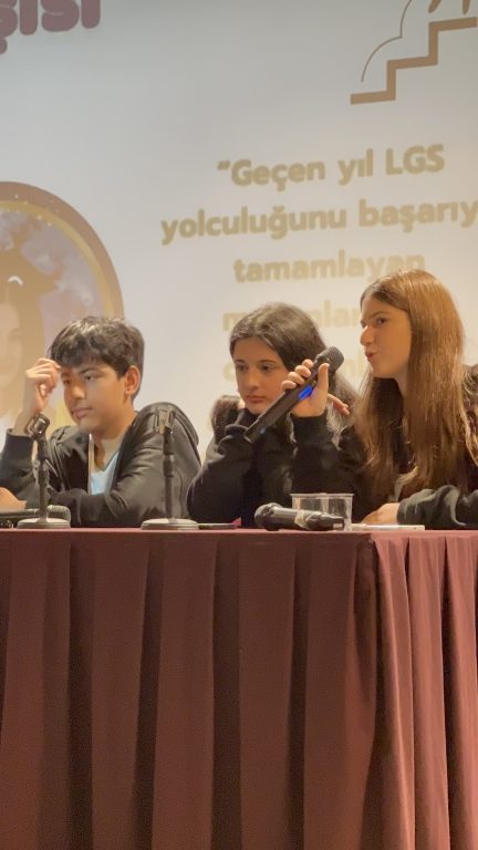 2025 LGS’de dereceye giren mezunlarımızla keyifli bir ''LGS Söyleşisi'' gerçekleştirdik! görseli 4