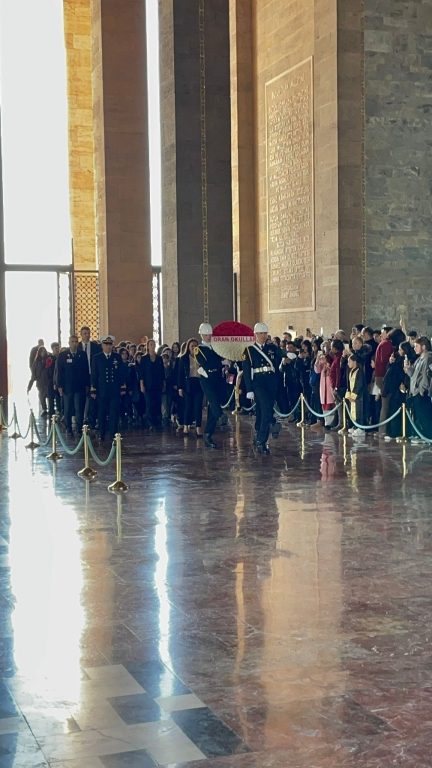 10 Kasım Atatürk’ü Anma Günü kapsamında Anıtkabir ziyaretimizi gerçekleştirdik. Ata’mıza minnet ve özlemle saygılarımızı sunduk. görseli 2