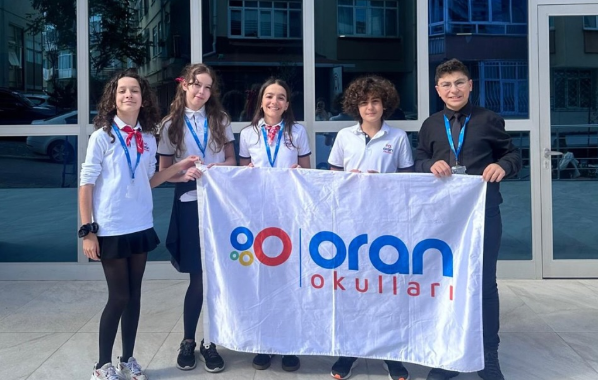 Öğrencilerimiz Kartal Belediyesi Çocuk Meclisi’nde Okulumuzu Gururla Temsil Ettiler! görseli 3
