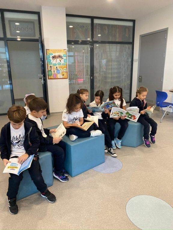 Kütüphane Birimimiz, Türkçe-Edebiyat Zümrelerimiz ve Sınıf Öğretmenlerimizin iş birliğiyle Kitap Takas Etkinliğimizi başarıyla gerçekleştirdik. görseli 1