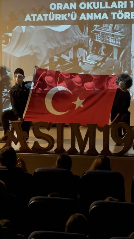 Bir milleti umutsuzluktan inanca, karanlıktan aydınlığa taşıyan Ulu Önder Gazi Mustafa Kemal Atatürk’ü, aramızdan ayrılışının 87. yıl dönümünde saygı, minnet ve özlemle anıyoruz. görseli 14