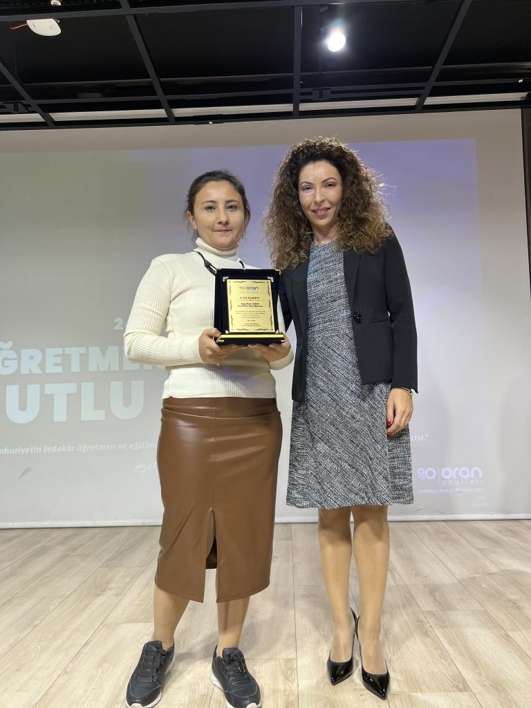Öğretmenler Günü’nü sevgi ve minnet duygularıyla kutladığımız özel bir program gerçekleştirdik. görseli 19
