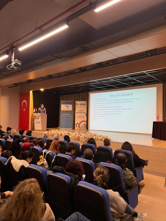 Okulumuzun ev sahipliğinde, Kartal ve Adalar ilçelerinde görev yapan rehber öğretmen ve psikolojik danışmanlara yönelik II. Dönem Rehberlik Toplantısı gerçekleştirilmiştir. görseli 4