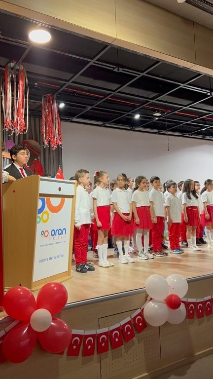 23 Nisan Ulusal Egemenlik ve Çocuk Bayramı törenimizi büyük bir coşku ve gururla gerçekleştirdik. görseli 6