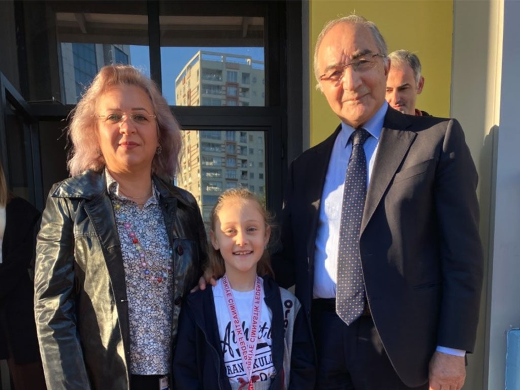 Öğrencimizden Ritmik Cimnastik Yarışmasında Büyük Başarı