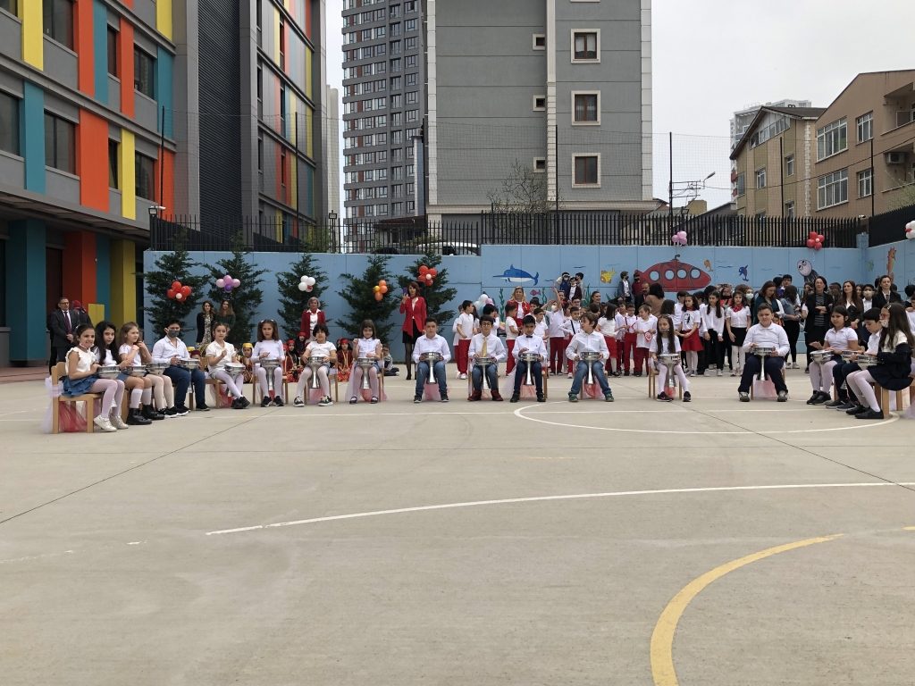 23 Nisan Ulusal Egemenlik ve Çocuk Bayramı Kutlu Olsun! görseli 7